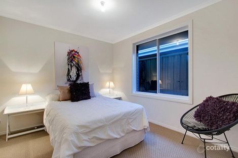 Property photo of 25 Cornwall Drive Gulfview Heights SA 5096