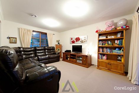 Property photo of 7 Chatterley Court Frankston VIC 3199