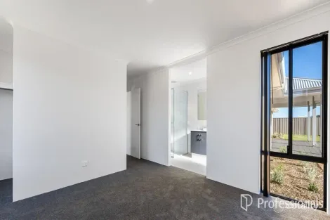 Property photo of 6 Poseidon Way Glenfield WA 6532