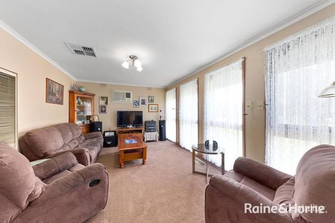 Property photo of 13 Charlbury Grove St Albans VIC 3021