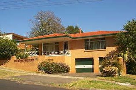 66 North St, Mount Lofty, QLD 4350