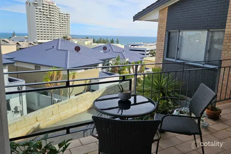 4/27 Filburn St, Scarborough, WA 6019