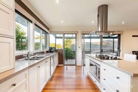 Property photo of 19 Oak Crescent Templestowe Lower VIC 3107