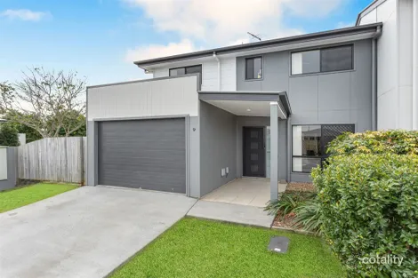 Property photo of 9/1 Emerald Place Bridgeman Downs QLD 4035