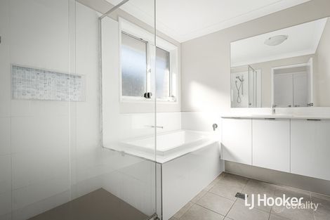 Property photo of 27 Bannaby Crescent Schofields NSW 2762