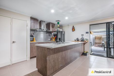 Property photo of 1 Markwell Avenue Haynes WA 6112