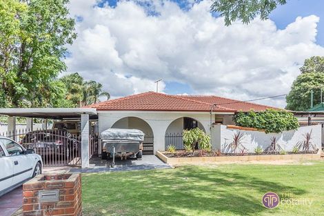 15 Ravenscroft Way, Kelmscott, WA 6111
