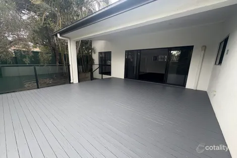 Property photo of 1/687 Ashmore Road Molendinar QLD 4214