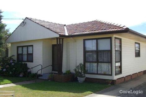Property photo of 18 Taylor Road Fern Bay NSW 2295