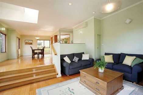 Property photo of 5 Inverness Way Balwyn North VIC 3104