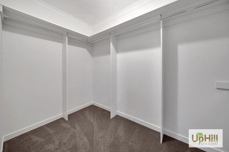 Property photo of 5 Trojan Crescent Clyde North VIC 3978