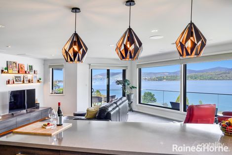 Property photo of 168 Derwent Avenue Lindisfarne TAS 7015