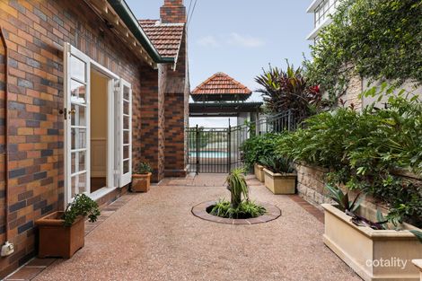 Property photo of 15 Hillside Crescent Hamilton QLD 4007