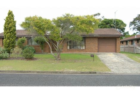 Property photo of 16 Mayers Drive Tuncurry NSW 2428