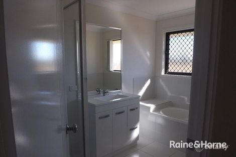 Property photo of 33 Wheeler Drive Roma QLD 4455