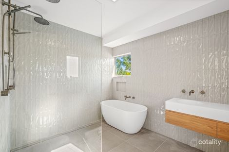 Property photo of 6 Edgewater Avenue Green Point NSW 2251