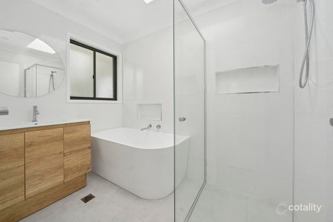 Property photo of 31 Bunnal Avenue Winmalee NSW 2777