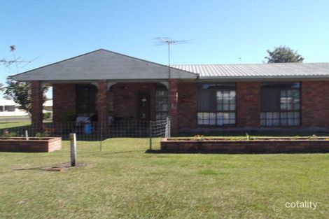 1 Pfitzemaier St, Norman Gardens, QLD 4701