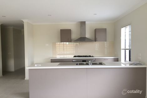 Property photo of 14 Winterberry Road Point Cook VIC 3030