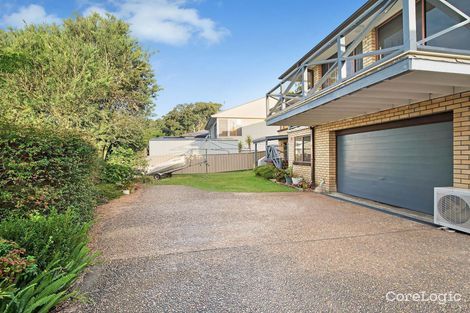 Property photo of 684 Macquarie Drive Eleebana NSW 2282