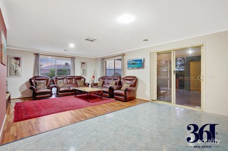 Property photo of 13 Strickland Crescent Burnside VIC 3023