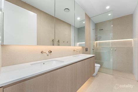 Property photo of 16 Robinsville Crescent Thirroul NSW 2515