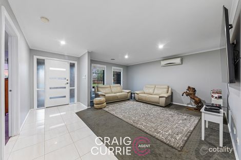 Property photo of 5 Delft Place Pakenham VIC 3810