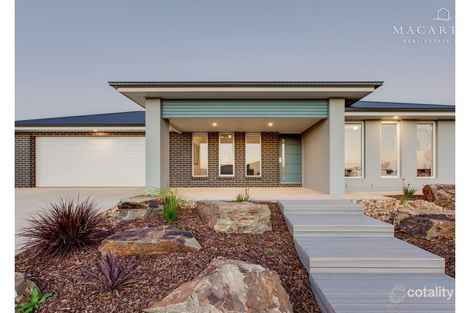 Property photo of 49 Paradise Drive Gobbagombalin NSW 2650