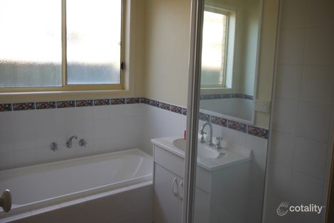 Property photo of 10 Castles Crescent Kyneton VIC 3444