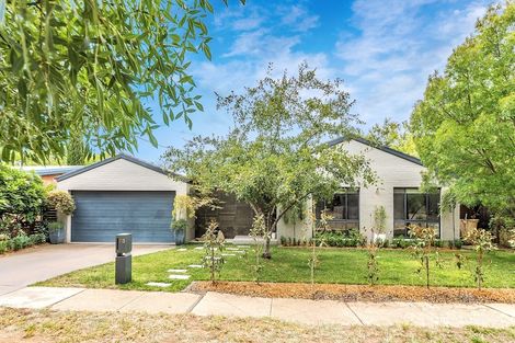Property photo of 113 Caley Crescent Narrabundah ACT 2604