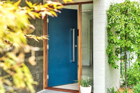 Property photo of 113 Caley Crescent Narrabundah ACT 2604