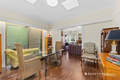 Property photo of 45 Coorie Crescent Rosanna VIC 3084