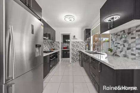 Property photo of 57 McCredie Drive Horningsea Park NSW 2171