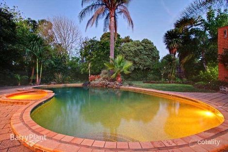 Property photo of 1 Falconer Crescent Bayswater North VIC 3153