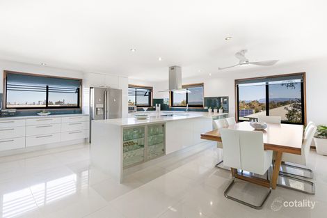 Property photo of 19 Kula Close Benowa QLD 4217