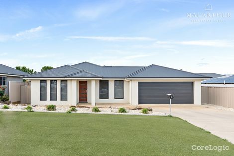 Property photo of 4 Hollows Crescent Lloyd NSW 2650