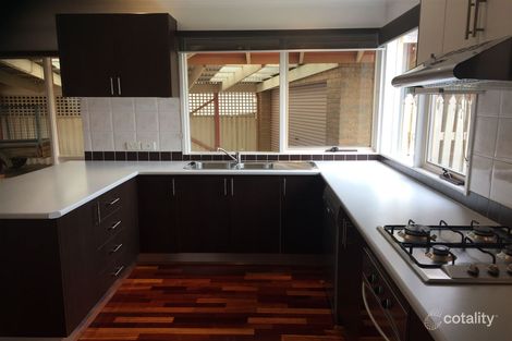 Property photo of 7 Sieben Close Mill Park VIC 3082