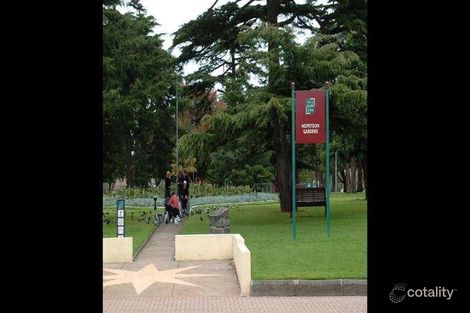 Property photo of 2 College Street Elsternwick VIC 3185