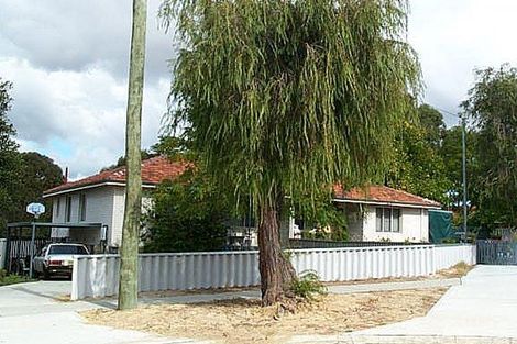 11 Lupton Way, Lockridge, WA 6054