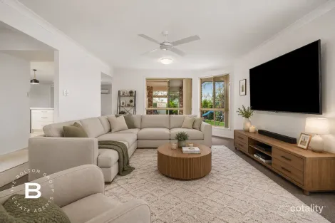Property photo of 9 Sandhurst Place Brassall QLD 4305