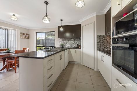 Property photo of 2 Kingfisher Drive Highfields QLD 4352