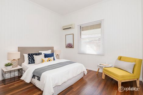 Property photo of 35 Frank Street Norman Park QLD 4170