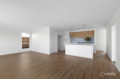 Property photo of 11A Neave Way Thrumster NSW 2444