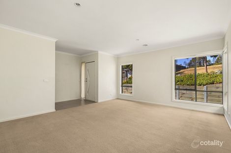 Property photo of 20 Wallaby Walk Sunbury VIC 3429