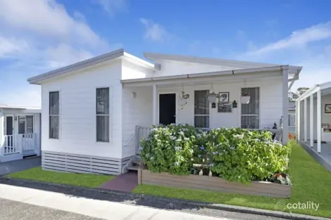 56/2 Macleay Dr, Halekulani, NSW 2262