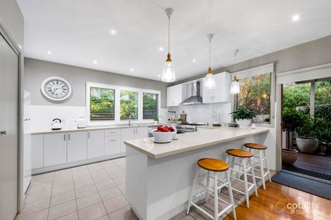 Property photo of 2/1320 Main Road Eltham VIC 3095