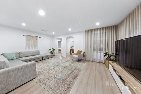 Property photo of 102 Tamar Drive Deer Park VIC 3023