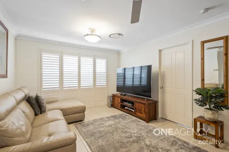 Property photo of 19 Burdekin Drive Albion Park NSW 2527