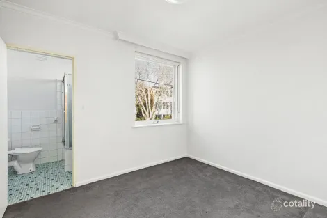 Property photo of 6/6 Beach Avenue Elwood VIC 3184