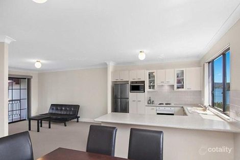 Property photo of 2/4 Broadview Avenue Gosford NSW 2250